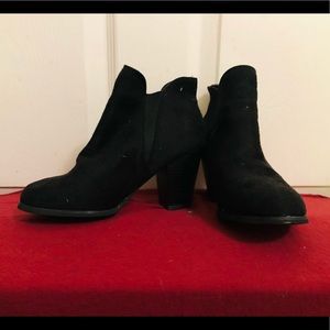 Ankle boots